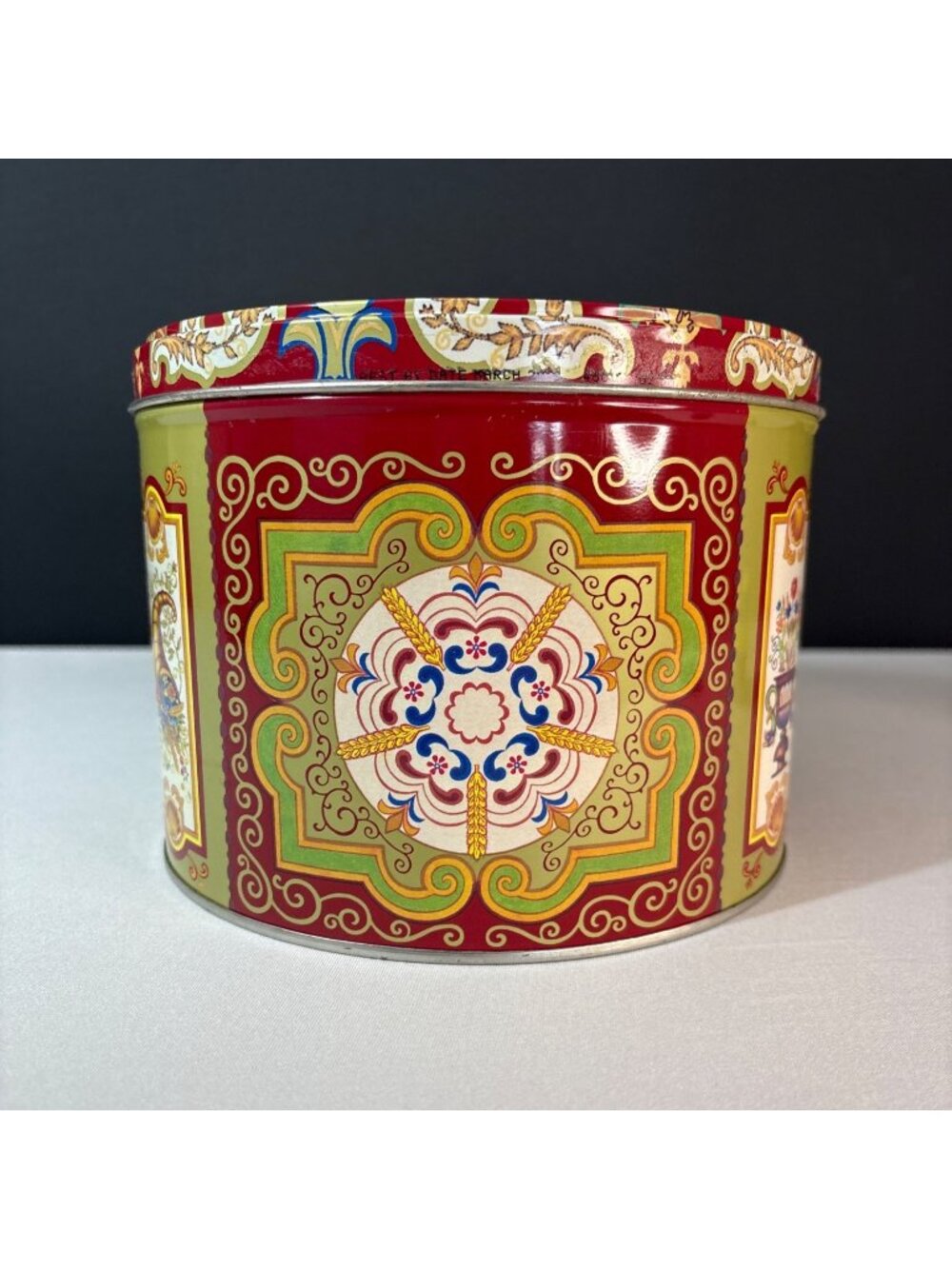 Nyakers Pepparkakor Swedish Gingersnap Cookie Tin Decorative Red Empty Tin Only - Picture 3 of 12